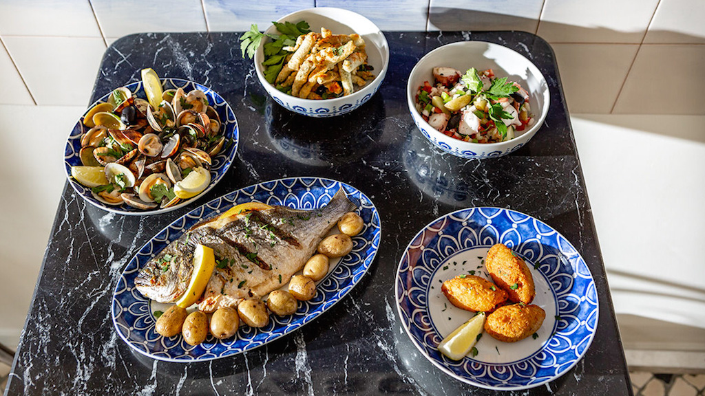 a bowl of food on a plate